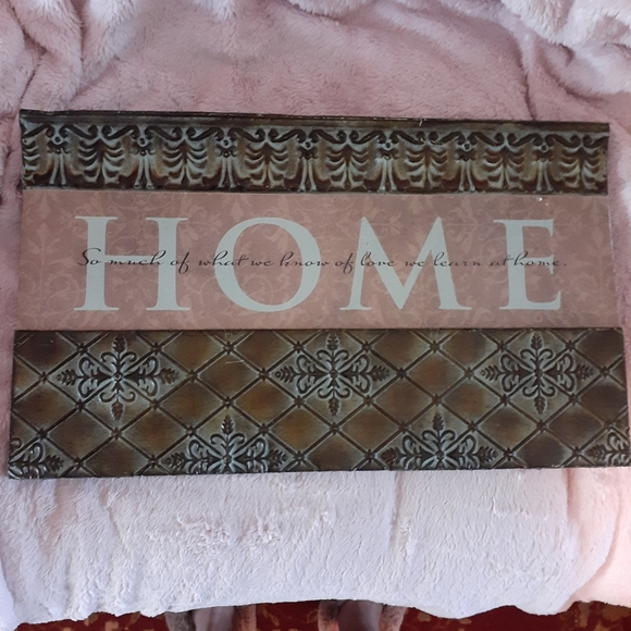 Home decor - Picture 3 of 3